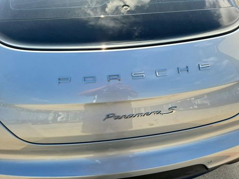 Used 2016 Porsche Panamera S image 6
