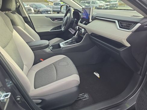 New 2025 Toyota RAV4 XLE image 17