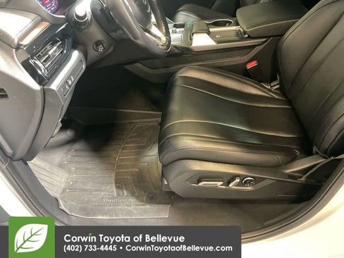 Used 2022 Acura MDX SH-AWD image 12