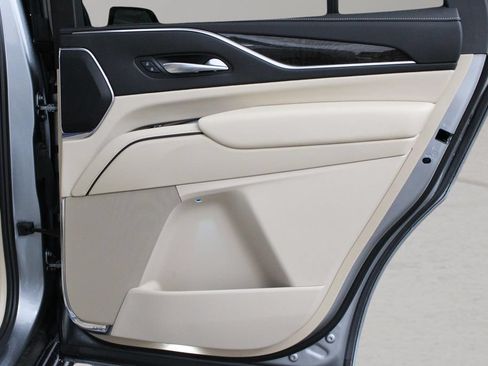 Used 2024 Cadillac Escalade Premium Luxury w/ LPO, Floor Liner Package AWD/4WD image 29