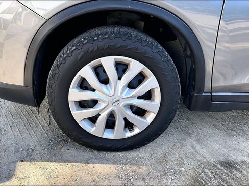 Used 2016 Nissan Rogue S AWD/4WD image 8