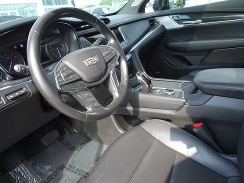 Used 2021 Cadillac XT5 Premium Luxury AWD/4WD image 12