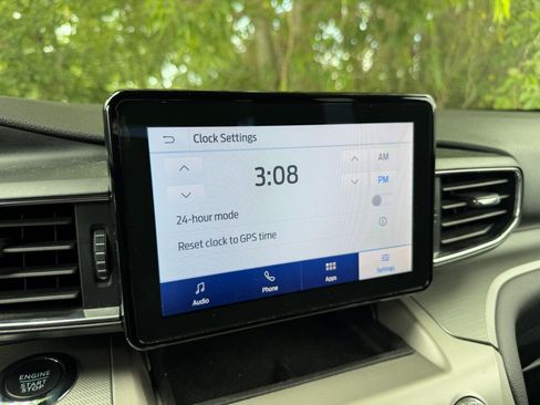 Used 2022 Ford Explorer XLT w/ Equipment Group 202A RWD image 20