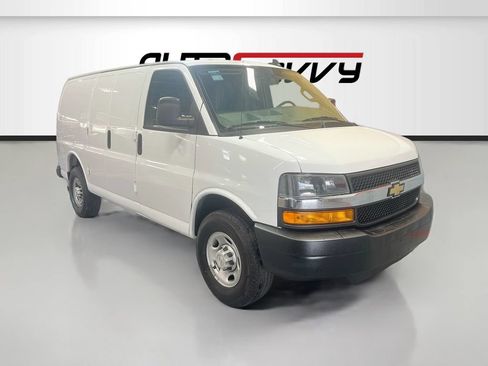 Used 2024 Chevrolet Express 2500 w/ Driver Convenience Package RWD image 1