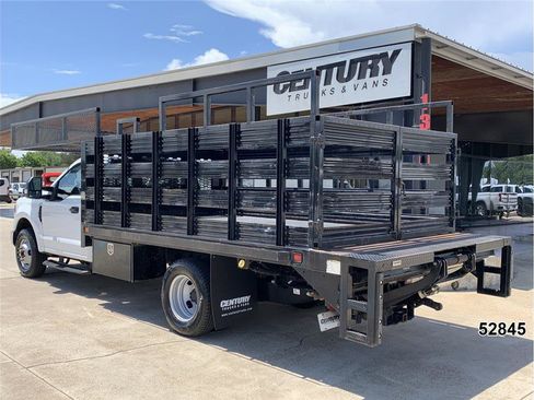 Used 2022 Ford F350 XL w/ Power Equipment Group RWD image 7