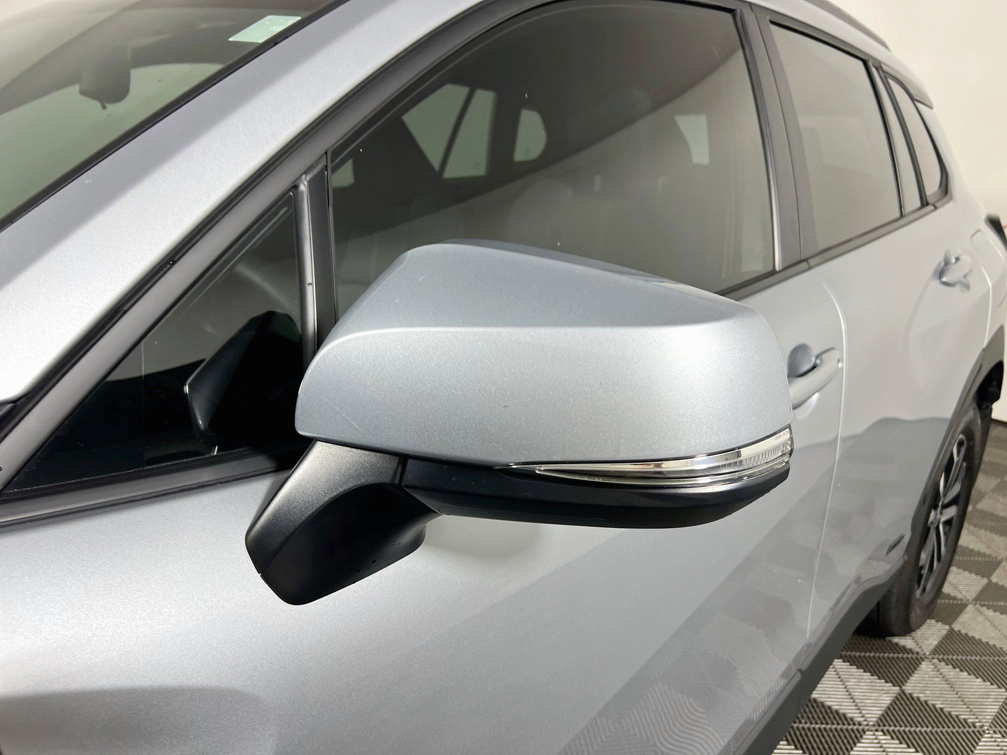 Used 2024 Toyota Corolla Cross AWD Hybrid image 12