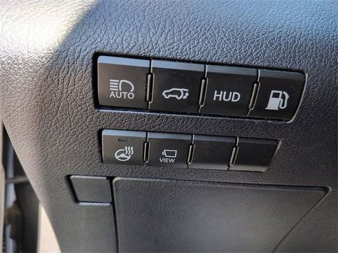 Used 2022 Lexus RX 450hL Luxury image 18