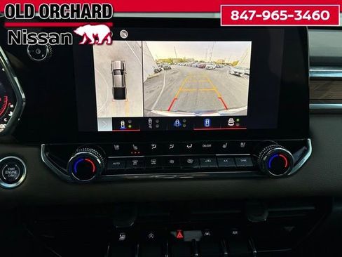 Used 2024 GMC Canyon Denali image 17