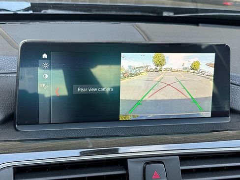 Used 2018 BMW 328d Sedan w/ Convenience Package RWD image 21