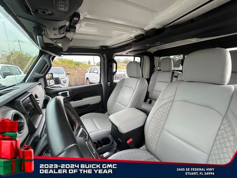 Used 2021 Jeep Gladiator Overland image 13