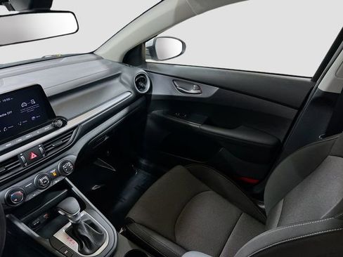 Certified 2023 Kia Forte LXS image 21