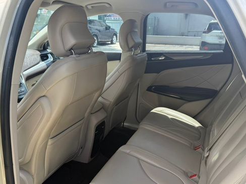 Used 2018 Lincoln MKC Premiere FWD image 24