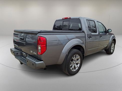 Used 2020 Nissan Frontier SV image 11