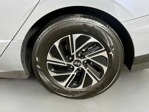 New 2026 Hyundai Sonata Blue FWD image 28