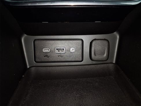 Used 2018 GMC Terrain SLE image 23