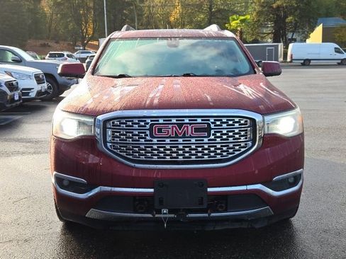 Used 2018 GMC Acadia Denali w/ Technology Package image 4