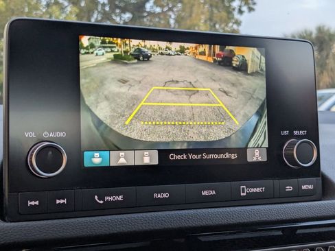 Used 2025 Honda Civic Sport image 18