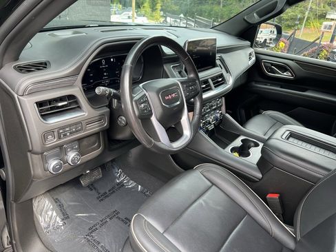 Used 2022 GMC Yukon XL SLT w/ SLT Luxury Package image 22