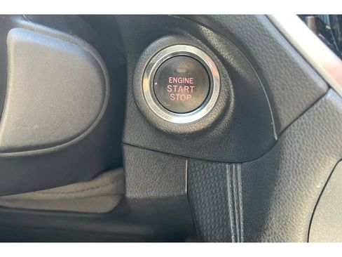 Used 2023 Subaru Forester Premium AWD/4WD image 32