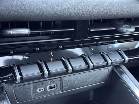 New 2026 GMC Canyon Elevation RWD image 16