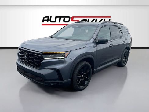 Used 2025 Honda Pilot Black Edition image 3