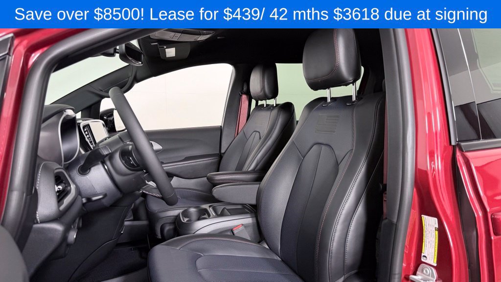 New 2027 Chrysler Pacifica Select AWD/4WD image 15