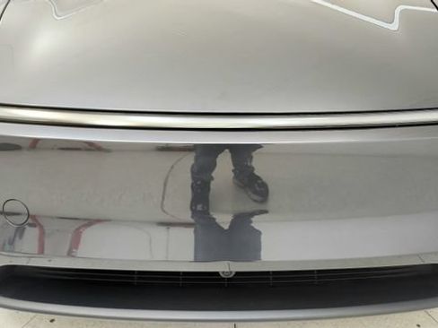Used 2026 Tesla Model Y 2WD image 23