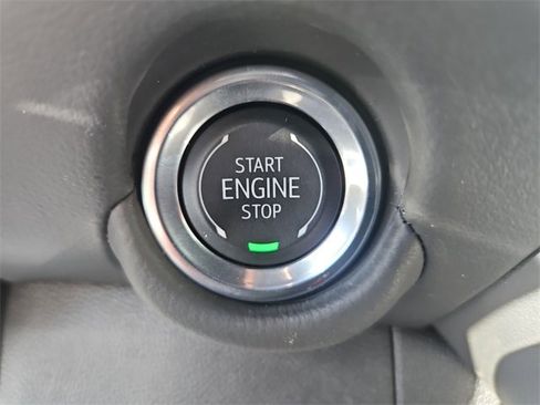 Used 2025 Chevrolet Tahoe RST w/ Comfort Package image 17