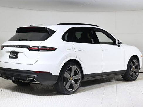 Certified 2022 Porsche Cayenne image 7