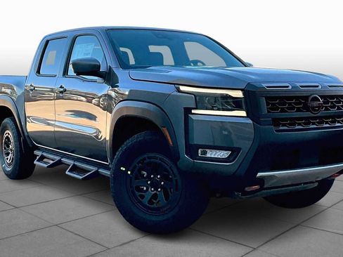 New 2026 Nissan Frontier PRO-4X w/ Pro-4x Convenience Package image 2