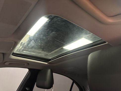 Used 2008 Mercedes-Benz S 550 image 11