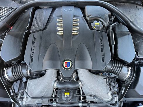 Used 2022 BMW ALPINA B8 xDrive Gran Coupe image 8