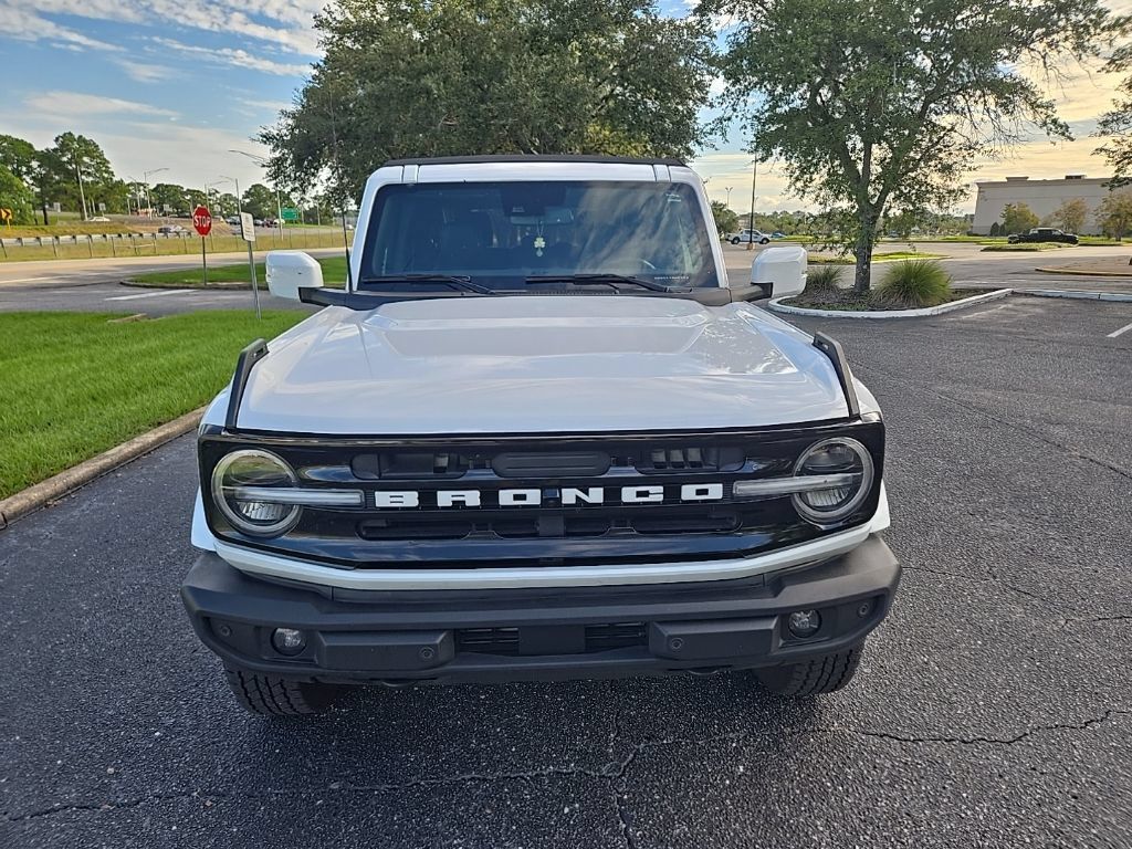 Used 2024 Ford Bronco Outer Banks AWD/4WD image 2