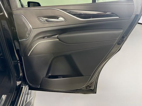 Used 2021 Cadillac Escalade Sport RWD image 28
