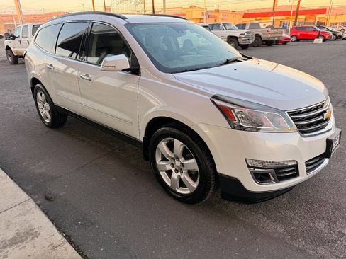 Used 2017 Chevrolet Traverse Premier image 6