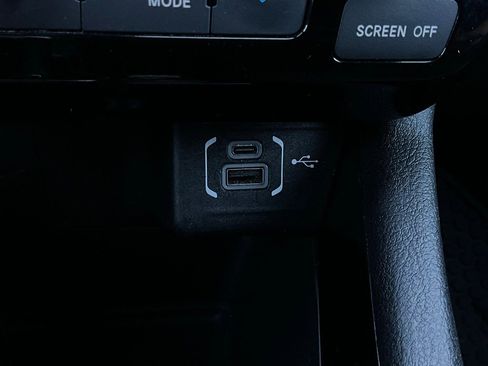 Used 2025 Jeep Compass Trailhawk image 24