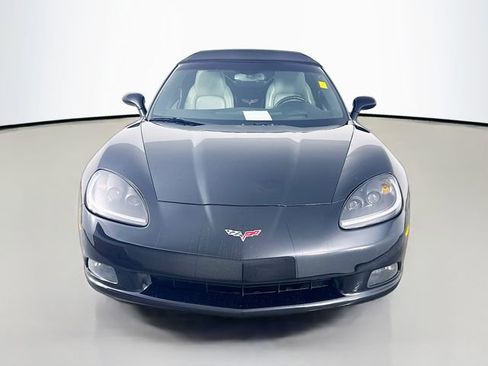 Used 2006 Chevrolet Corvette Base w/ Preferred Equipment Group image 2
