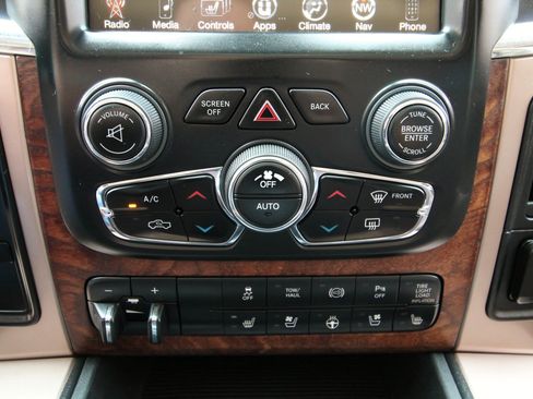Used 2013 RAM 2500 Longhorn w/ Convenience Group AWD/4WD image 32