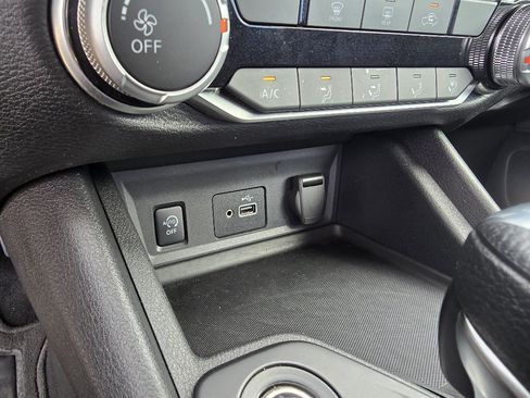 Used 2024 Nissan Sentra S FWD image 22