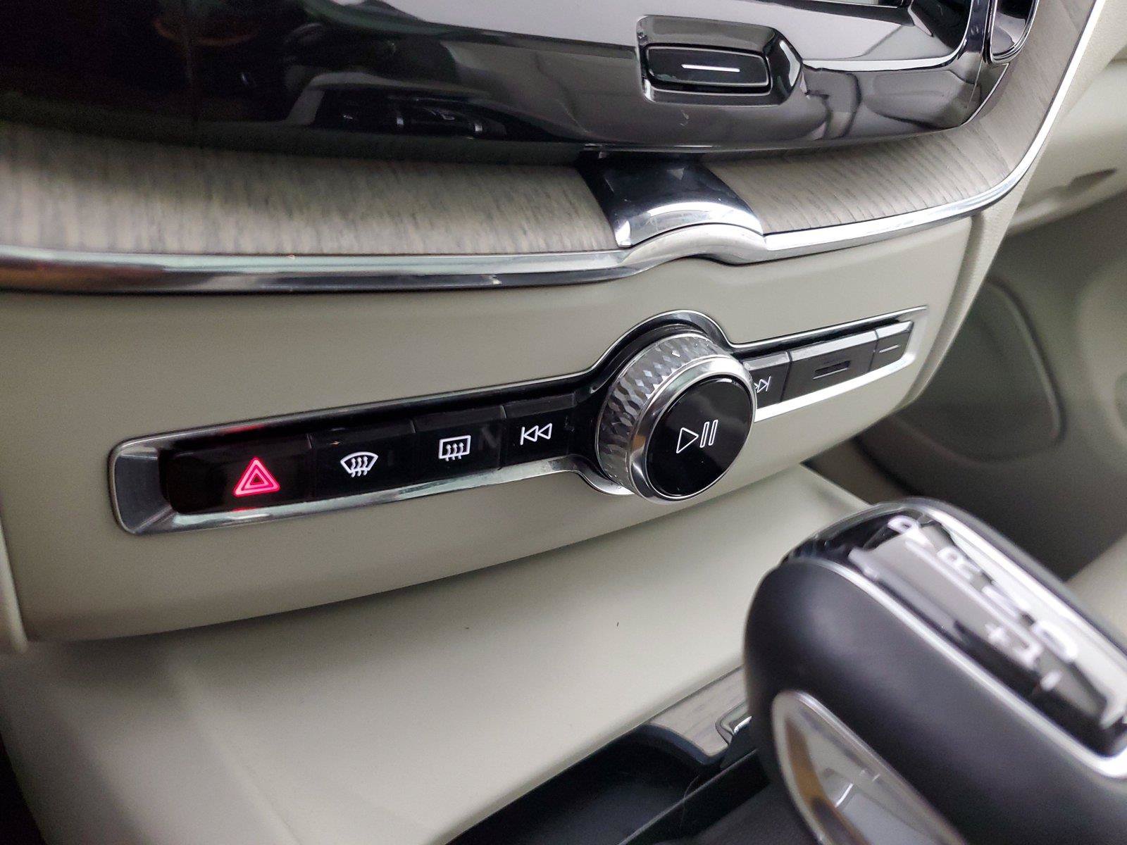 Used 2019 Volvo XC60 T5 Inscription AWD/4WD image 30