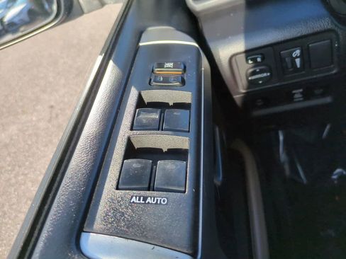 Used 2012 Toyota 4Runner Limited image 24