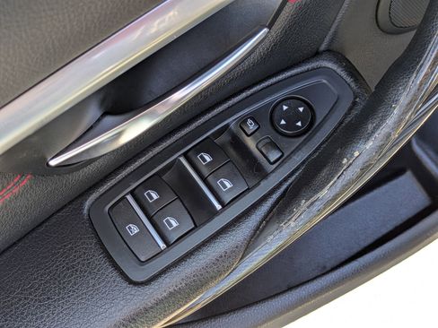 Used 2017 BMW 330i Sedan image 11