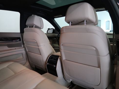 Used 2015 BMW 740i RWD image 33