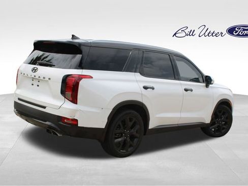 Used 2022 Hyundai Palisade SEL w/ Premium Package FWD image 5