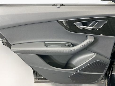 Used 2025 Audi Q7 3.0T Premium Plus w/ Premium Plus Package image 25