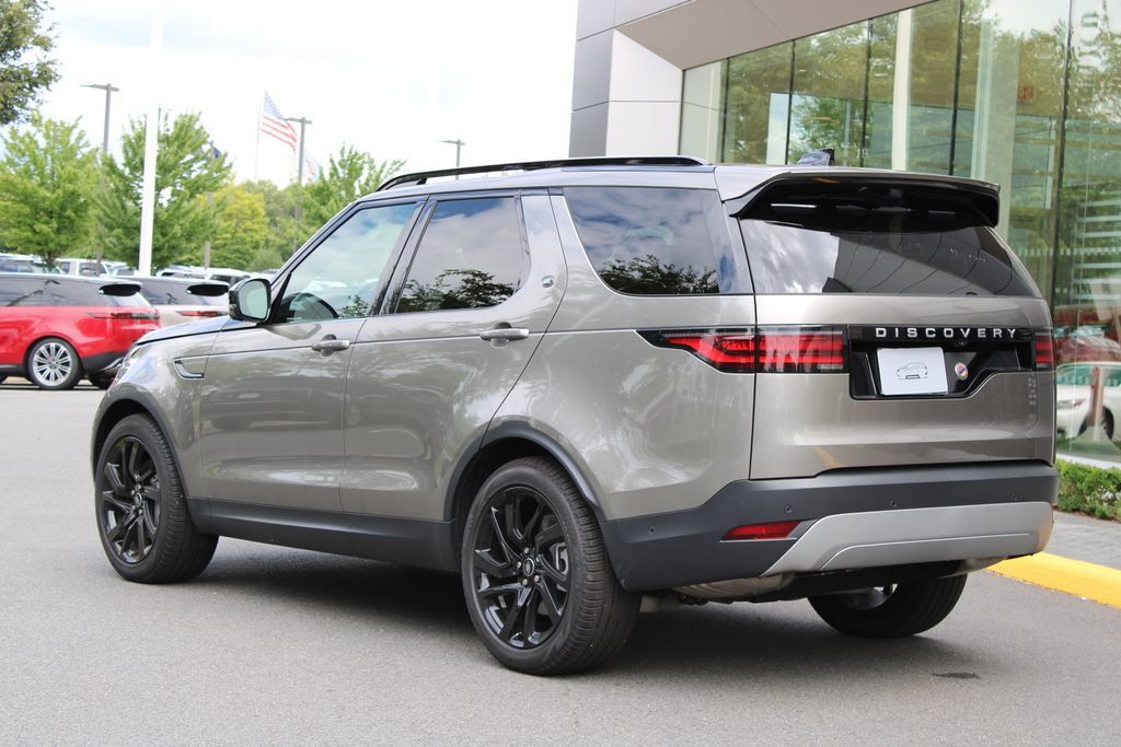 Certified 2025 Land Rover Discovery S AWD/4WD image 5