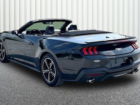 Used 2025 Ford Mustang Premium RWD image 11