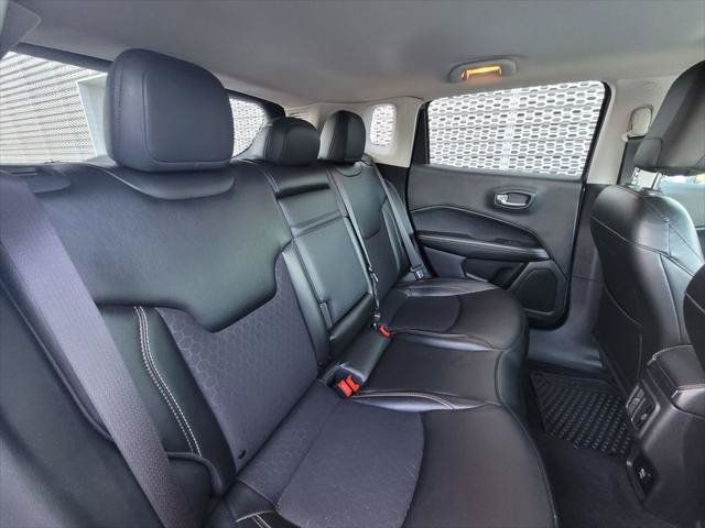 Used 2020 Jeep Compass Latitude w/ Cold Weather Group AWD/4WD image 22