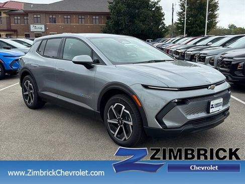 New 2026 Chevrolet Equinox EV LT image 1