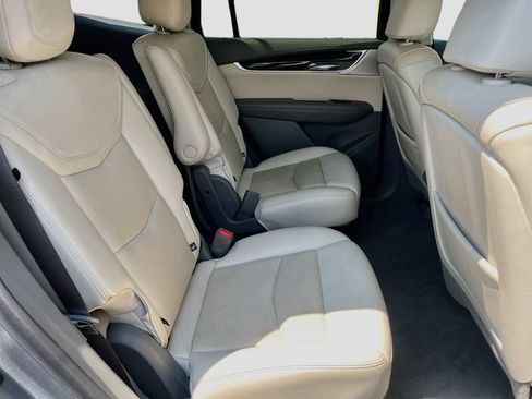 Used 2023 Cadillac XT6 Premium Luxury AWD/4WD image 30